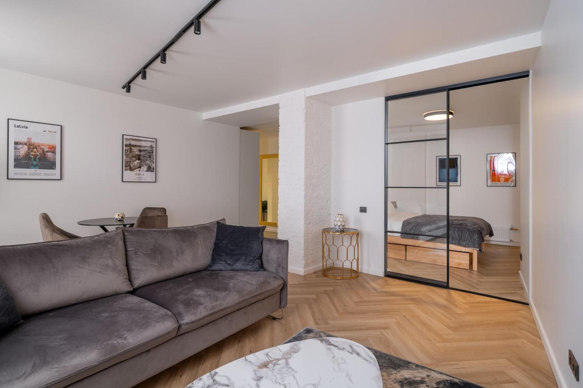 Mucenieku Street 1-Bedroom Stylish Apartment Riga Esterno foto