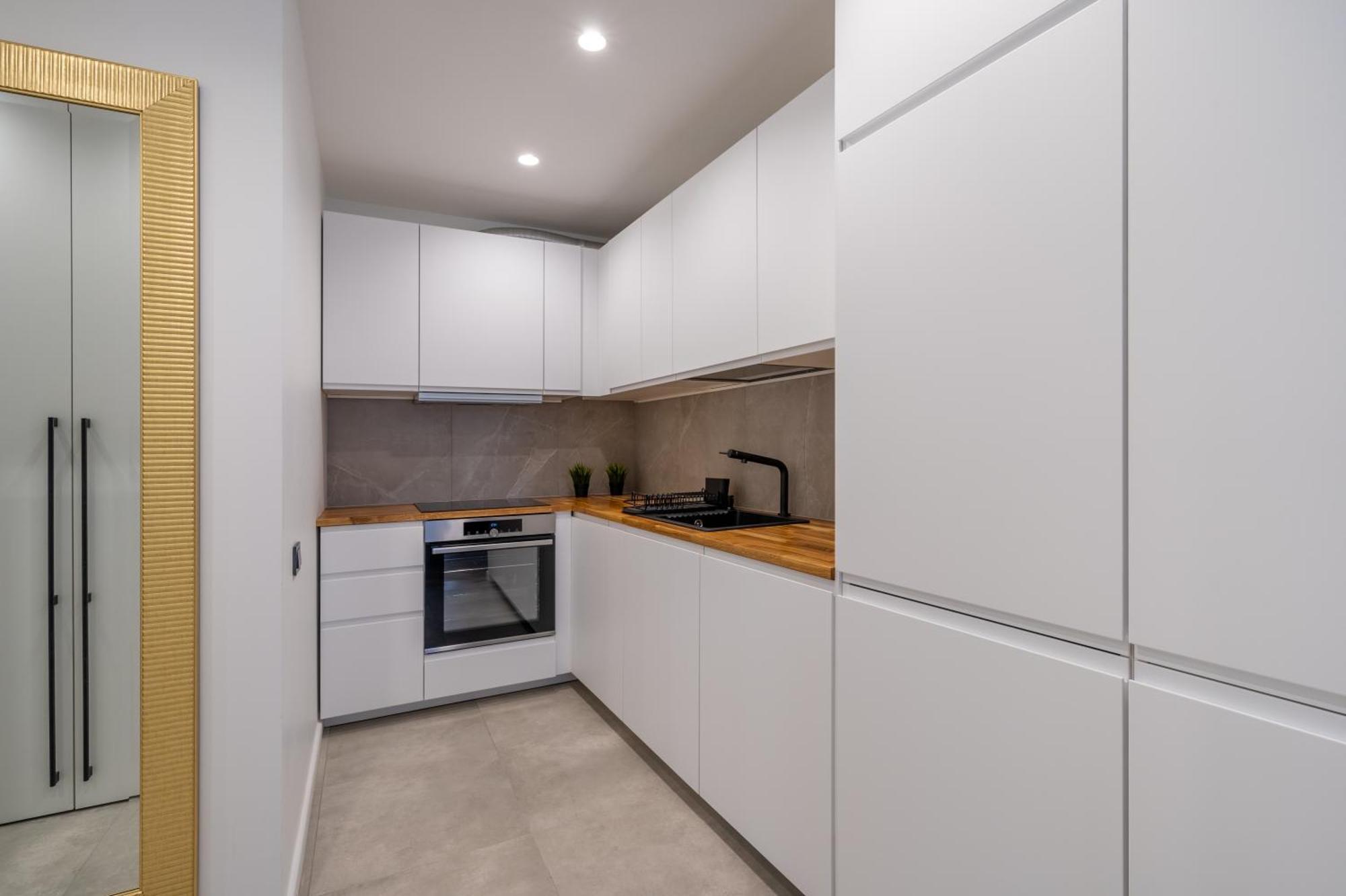 Mucenieku Street 1-Bedroom Stylish Apartment Riga Esterno foto