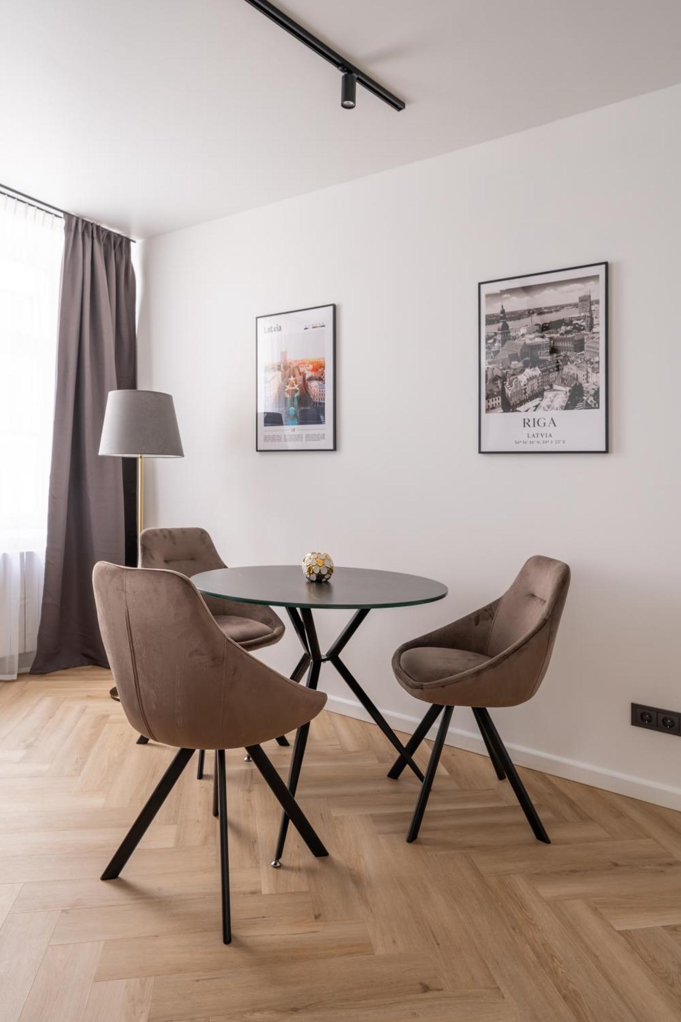 Mucenieku Street 1-Bedroom Stylish Apartment Riga Esterno foto